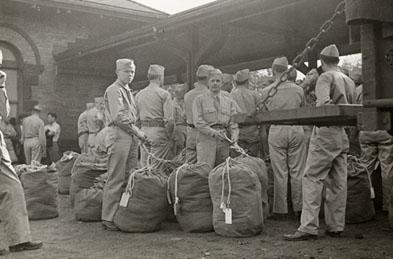 Junior ROTC privates leave Durham for training camps, 1943