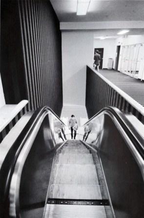 escalator